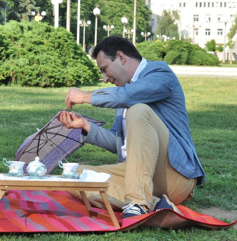 15 (книжни) питанки: Иван Раденков